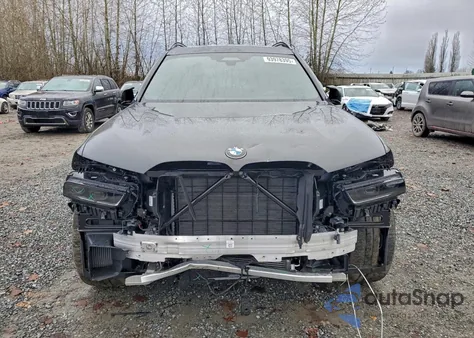 2025 BMW X7 M60I z USA, uszkodzony, nr VIN 5UX33EM02S9W30109